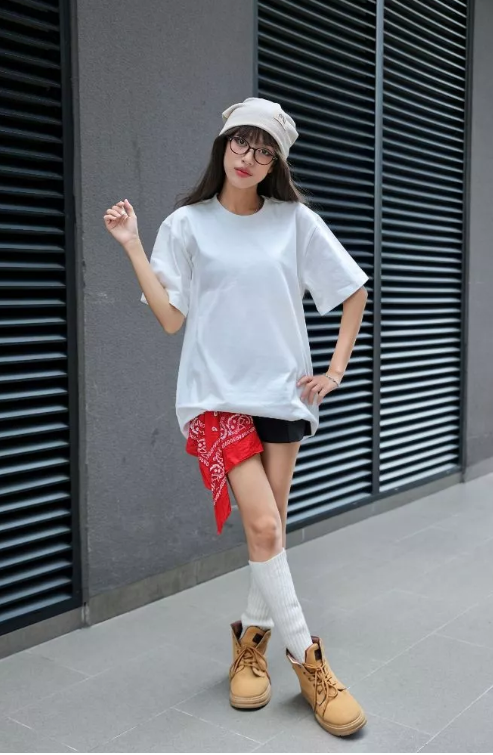 thun4 Áo thun form rộng nữ